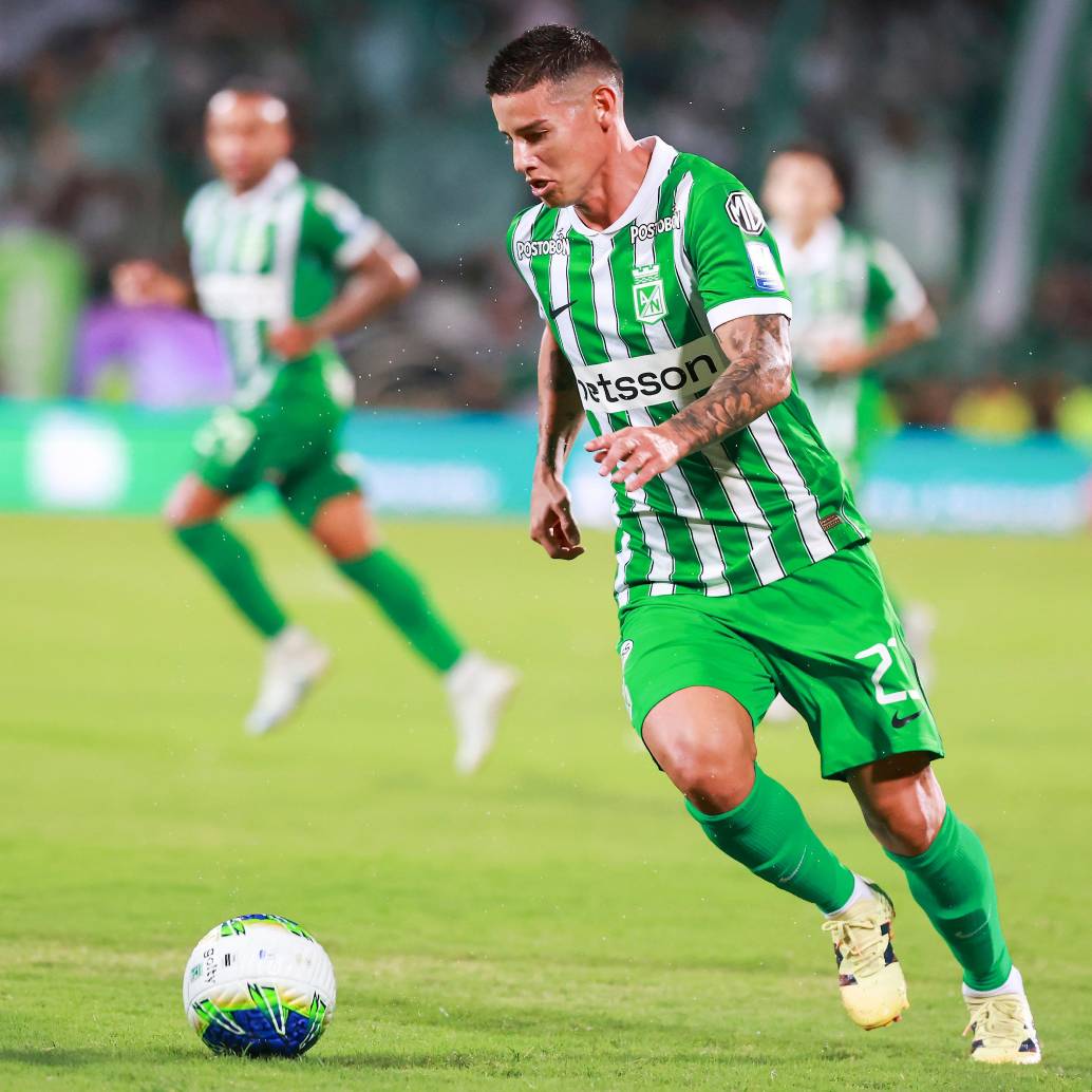El volante colombiano James Rodríguez ha disputado tres partidos con Nacional. En todos ingresó en el segundo tiempo. Foto: Manuel Saldarriaga