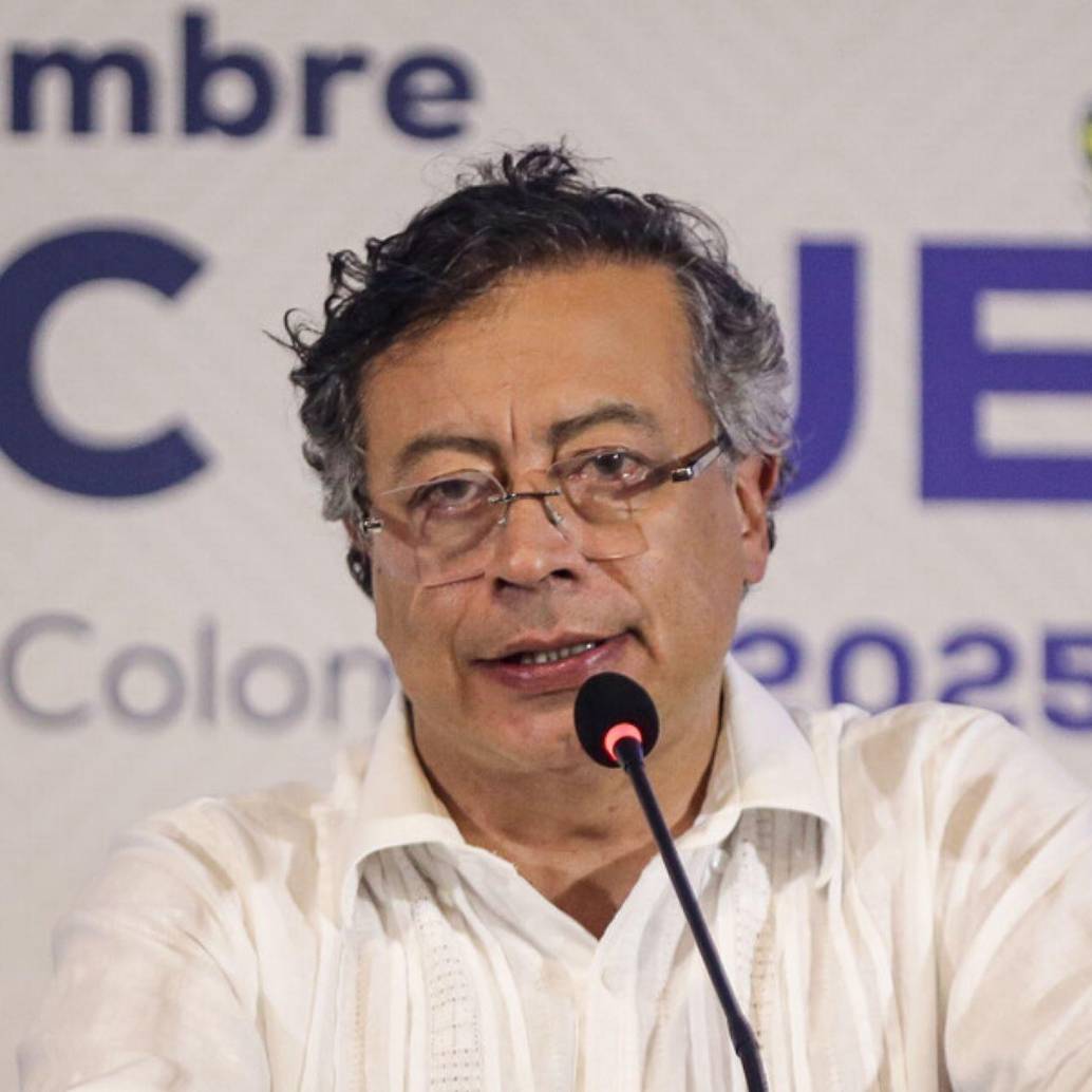 El presidente se pronunció en sus redes sobre la muerte de seis menores de edad en medio de un bombardeo de la Fuerza Aeroespacial Colombiana. Foto: Colprensa