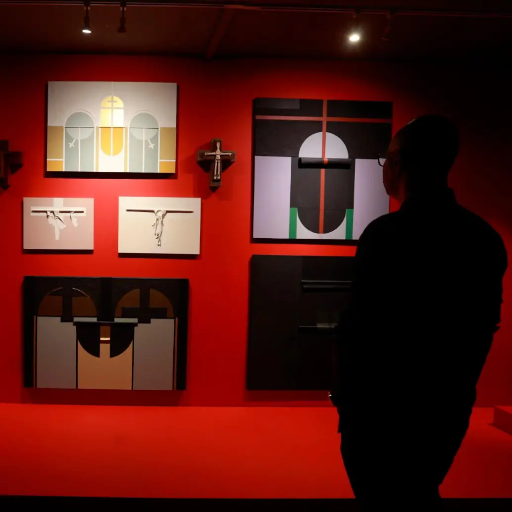 La exposición reúne 27 obras, pero también entrevistas a Jaime y a sus estudiantes donde se puede conocer su trabajo con mayor profundidad. Foto<b> </b>Manuel Saldarriaga.