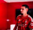 El nuevo reto de Daniel Muñoz en Inglaterra: fue presentado por el Nottingham Forest. FOTO X-Nottingham