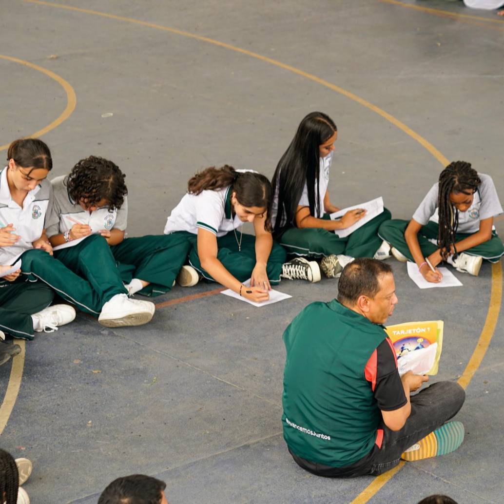  Con estas iniciativas, porvenir busca que los jóvenes lleguen a la vida adulta más concientizados sobre el valor del dinero. Fotos: Cortesía 