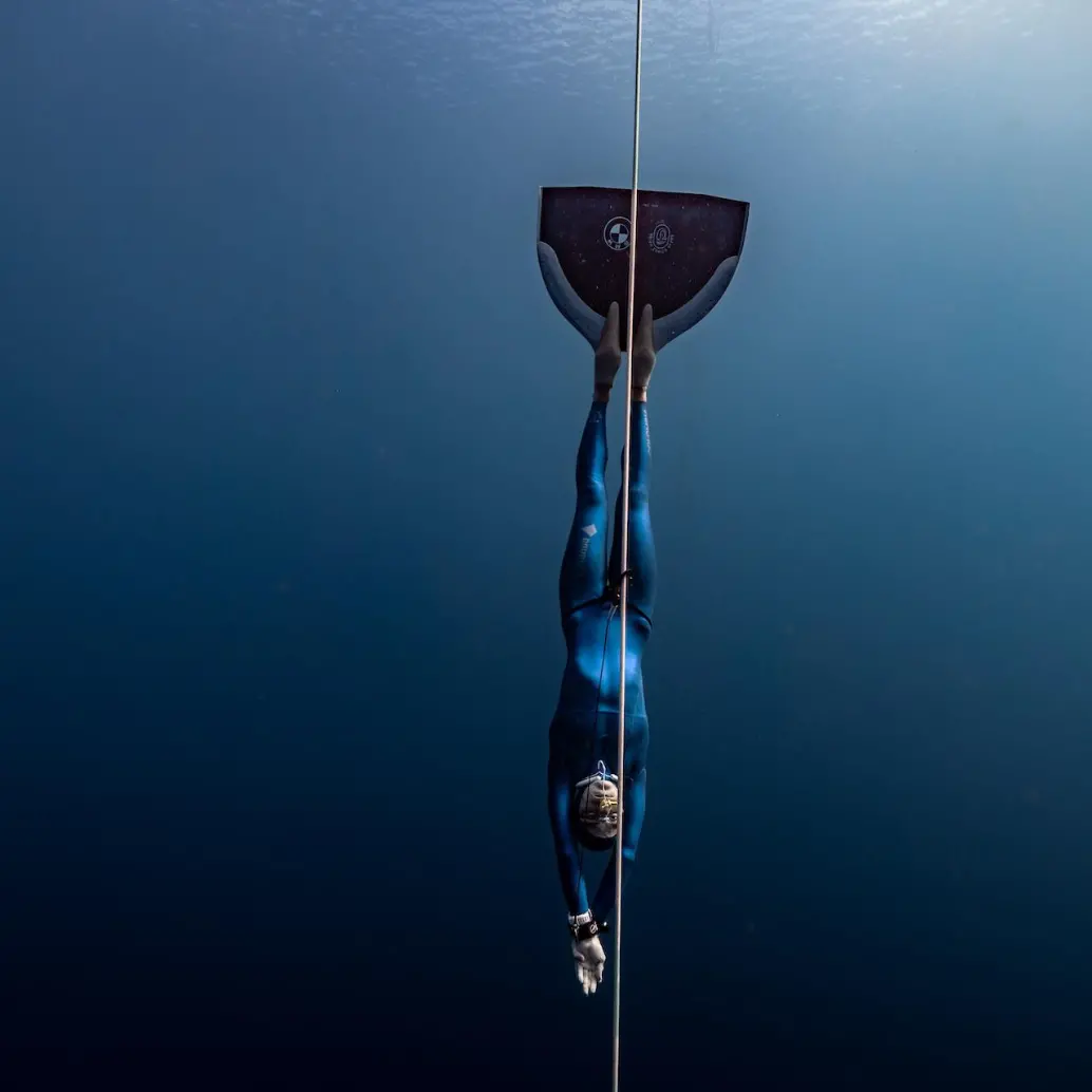 Sofía Gómez Uribe es una de las mejores apneístas del planeta: nació en Pereira, pero ha hecho de Medellín su ciudad, su lugar en el mundo. Fotos: Daan Verhoeven