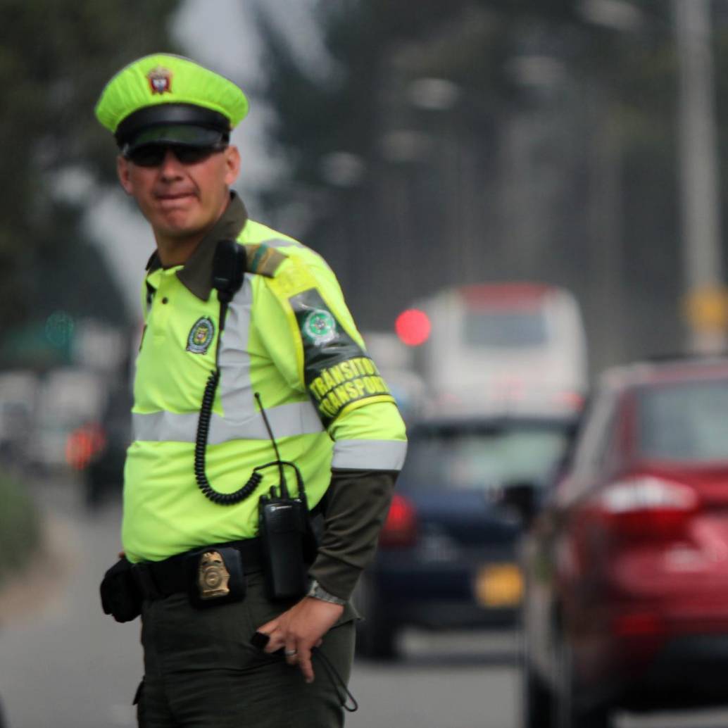 Bajo la consigna de proteger la vida, las autoridades lanzaron una ofensiva total contra la siniestralidad vial y el delito. Con 200 puntos de control y vigilancia tecnológica. FOTO: Colprensa