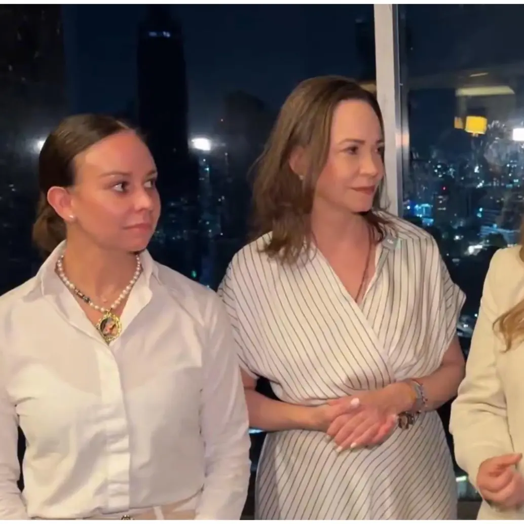 María Claudia Tarazona, viuda de Miguel Uribe, también acompañó la reunión. FOTO: CAPTURA DE PANTALLA.