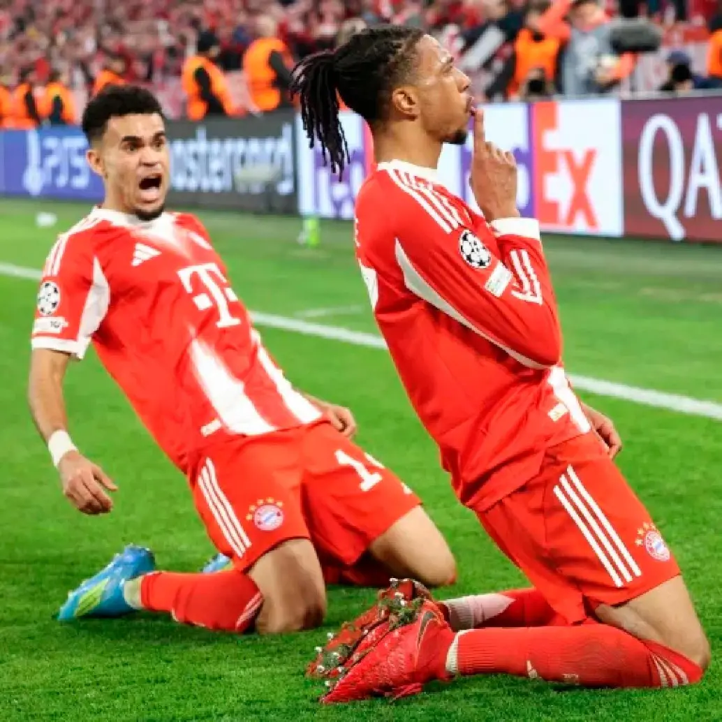 Luis Díaz y Michael Olise, dos de las figuras del Bayern Múnjch. FOTO AFP