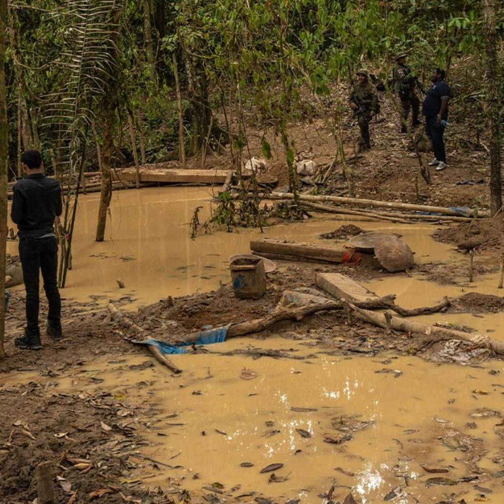 Los cuerpos en descomposición fueron hallados en ríos y senderos de la selva del Darién y las autoridades panameñas estimaron que podría haber más cadáveres en la jungla. FOTO: AFP