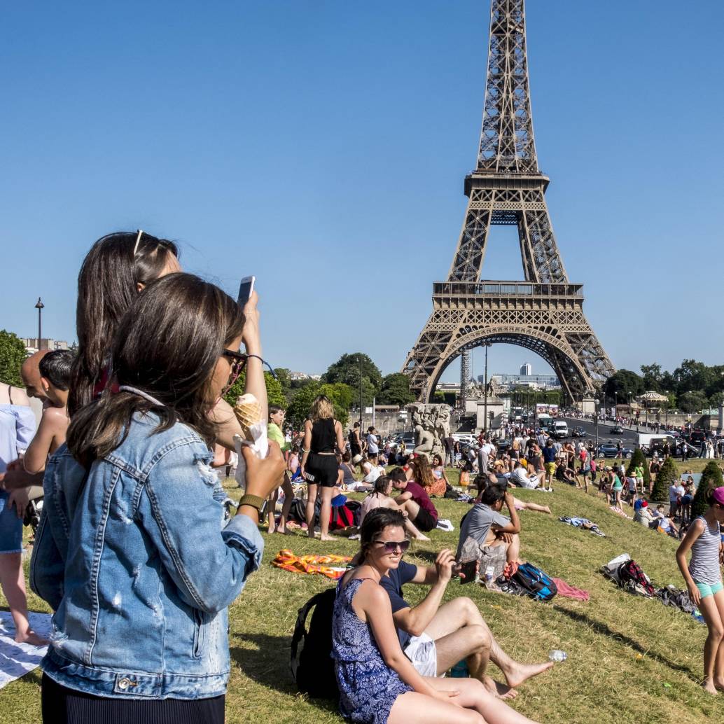 Fuentes y jardines de Trocadero, París, durante la ola de calor. FOTO AFP