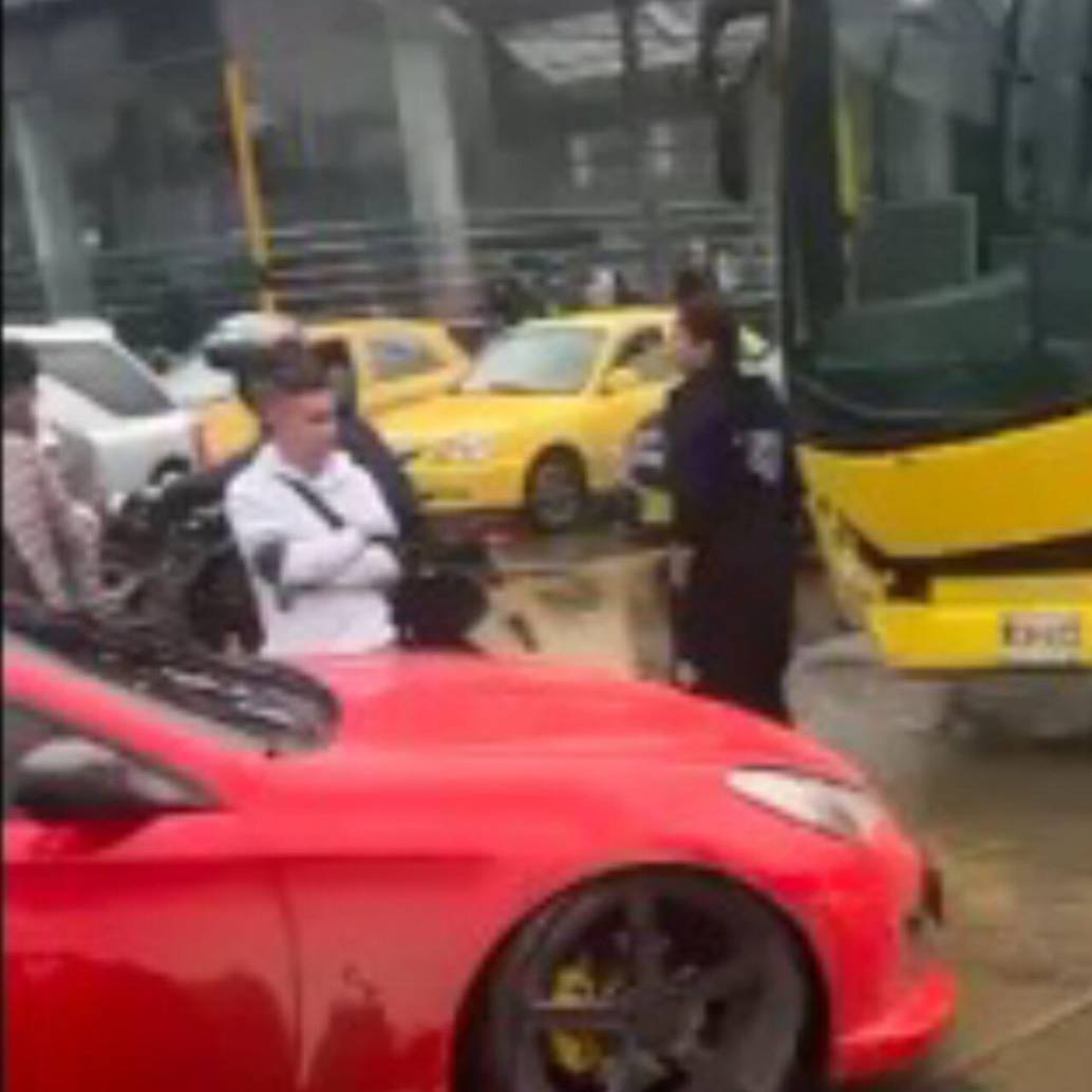 El siniestro vial provocó colapso en la movilidad en el centro de Bogotá. Foto: Captura de video
