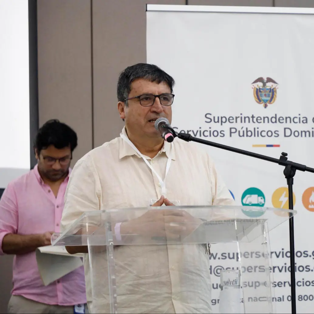 Hugo Guanumen y su posible llegada al Ministerio de Vivienda. FOTO: CORTESÍA X