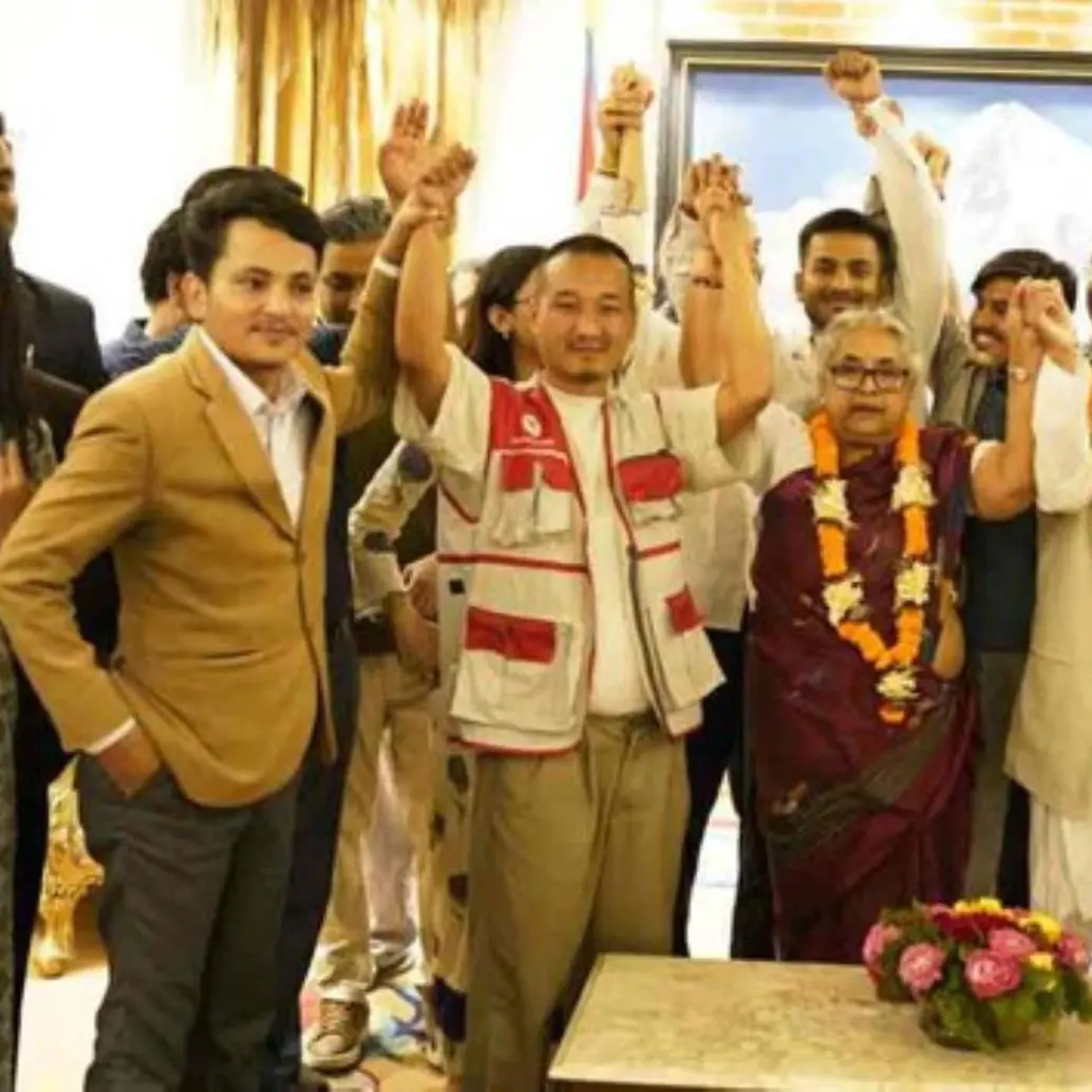 La expresidenta del Tribunal Supremo asumirá el cargo como primera ministra hasta las elecciones legislativas en Nepal. FOTO: Tomada de redes sociales
