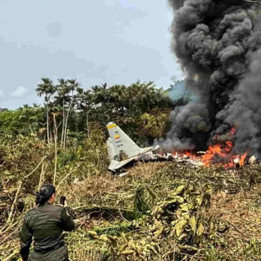 El accidente generó preguntas acerca del estado de los equipos de la Fuerza Aeroespacial. FOTO: AFP