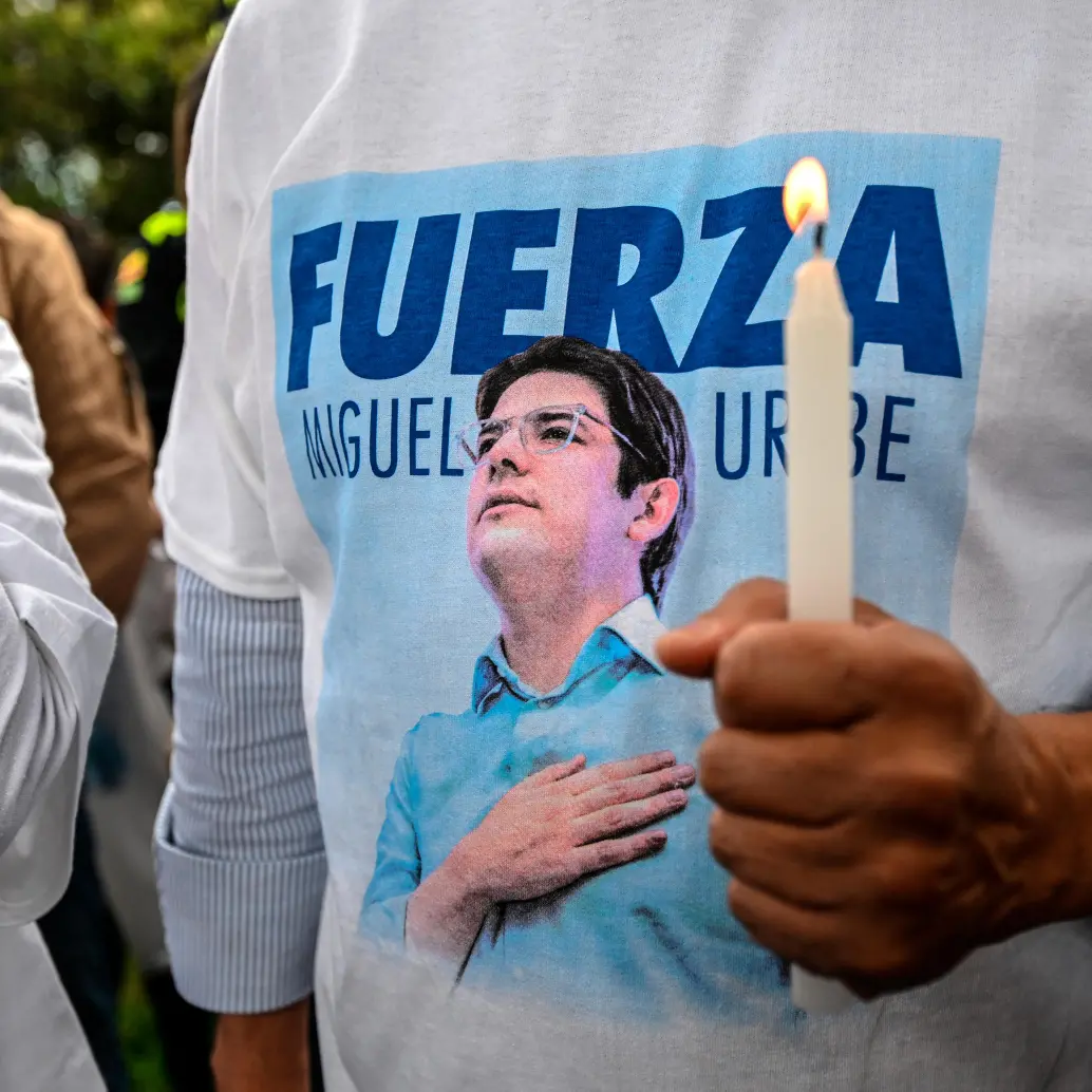 El ataque al senador Miguel Uribe Turbay ocurrió el pasado 7 de junio en el barrio Modelia de Bogotá. El político permanece internado bajo pronóstico reservado y ya son siete las personas que están siendo procesadas por su aparente participación en el atentado. FOTO<b><span class="mln_uppercase_mln"> afp</span></b>