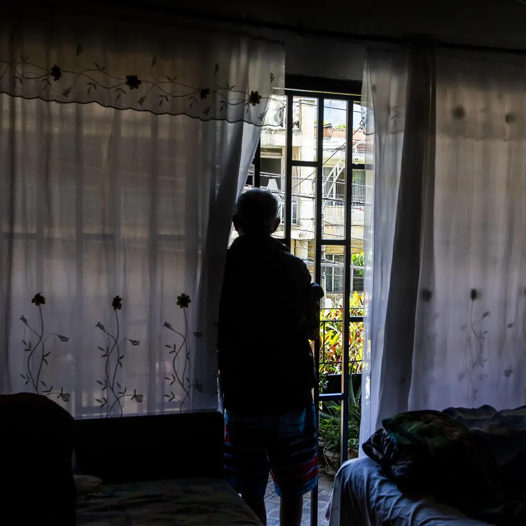 La espera de adultos mayores en hospitales, sin acceso a un cupo a los hogares geriátricos. Hogar geriátrico en el barrio Los Ángeles de Prado Centro. Foto: Julio César Herrera Echeverri.