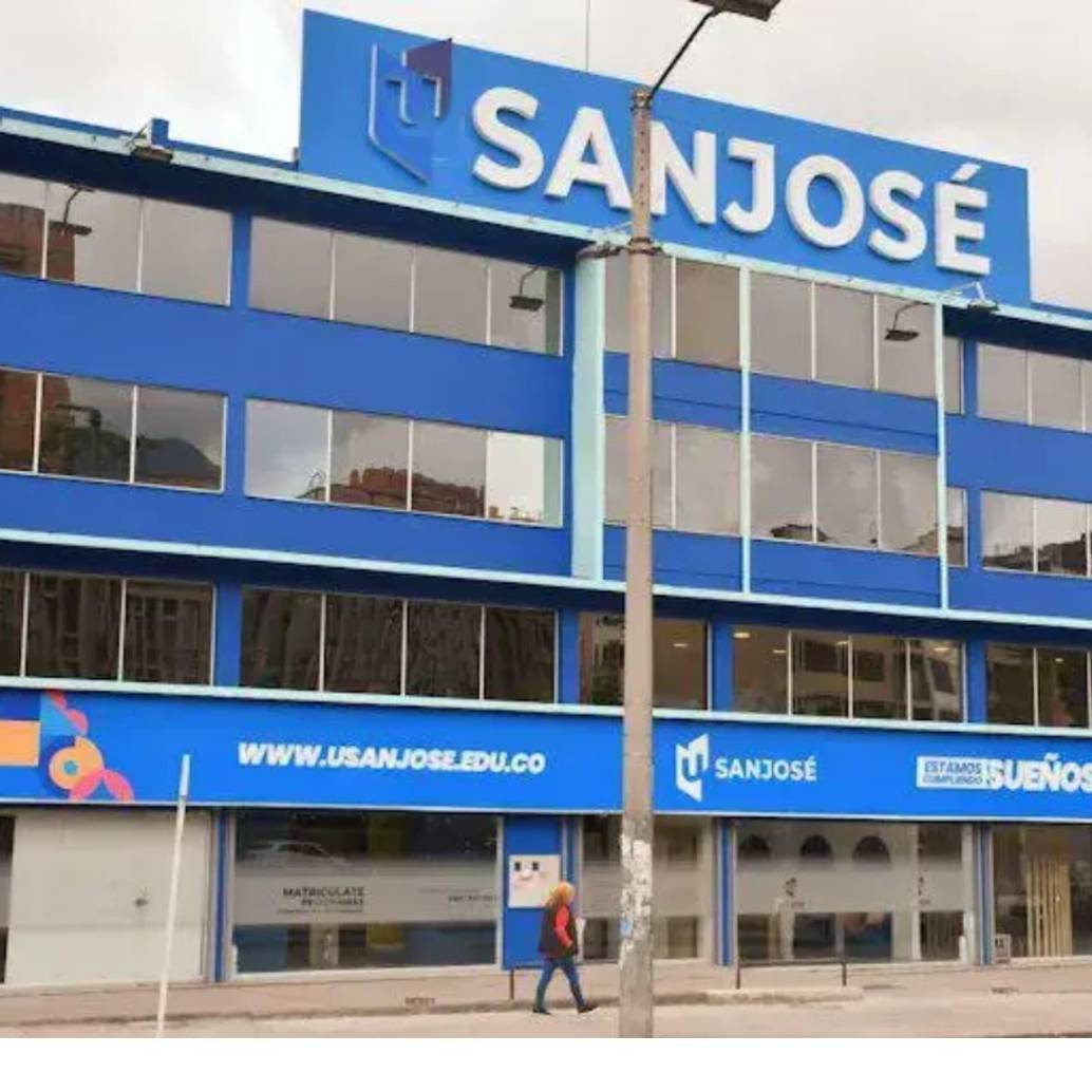 La Fundación Universitaria San José enfrenta una polémica por entrega expres de títulos universitarios. Foto: Redes sociales.