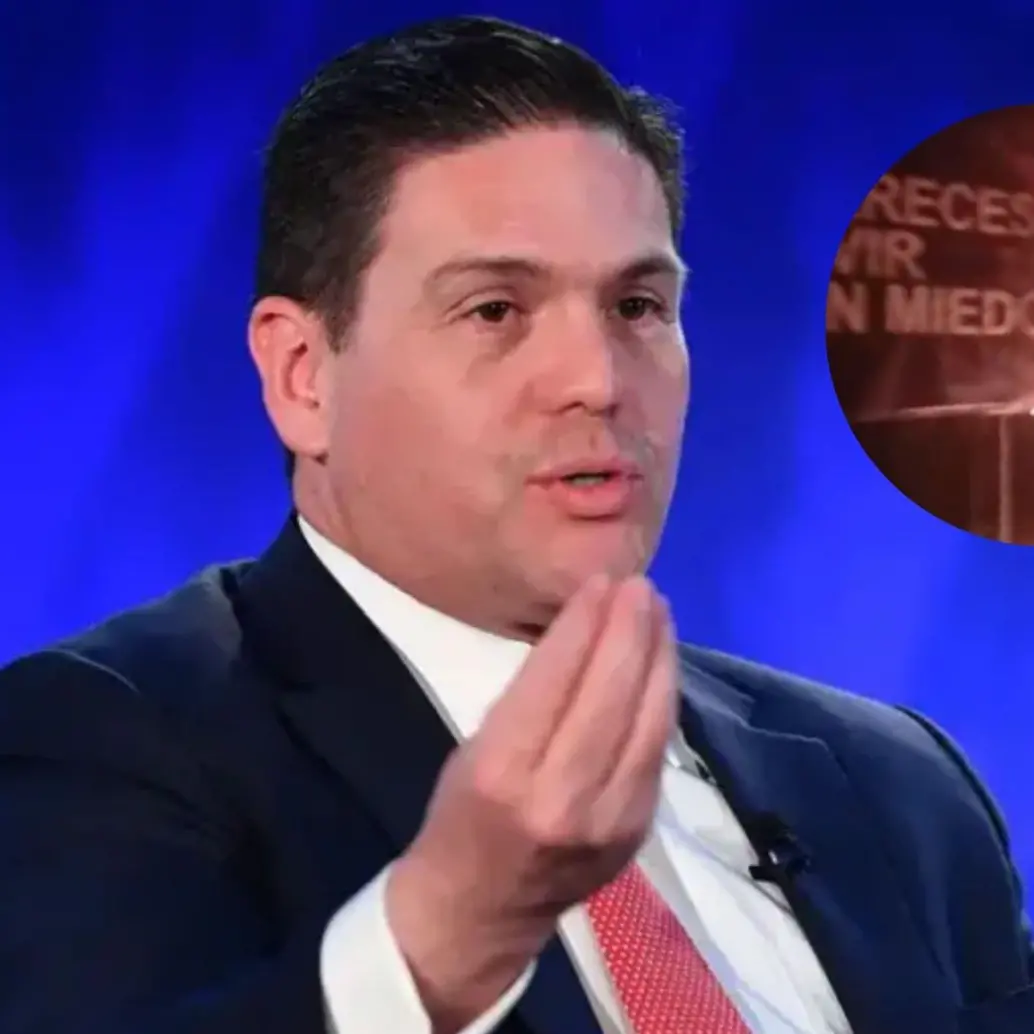 Una valla de Pinzón fue quemada en el Catatumbo. FOTO: Cortesía