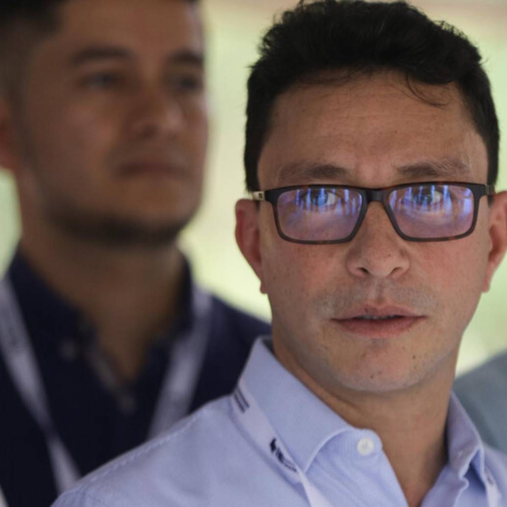 El exalcalde de Santa Marta y exgobernador del Magdalena, fue acusado formalmente por la Fiscalía por los presuntos delitos de contrato sin cumplimiento de requisitos legales y peculado por apropiación agravado. FOTO: Colprensa