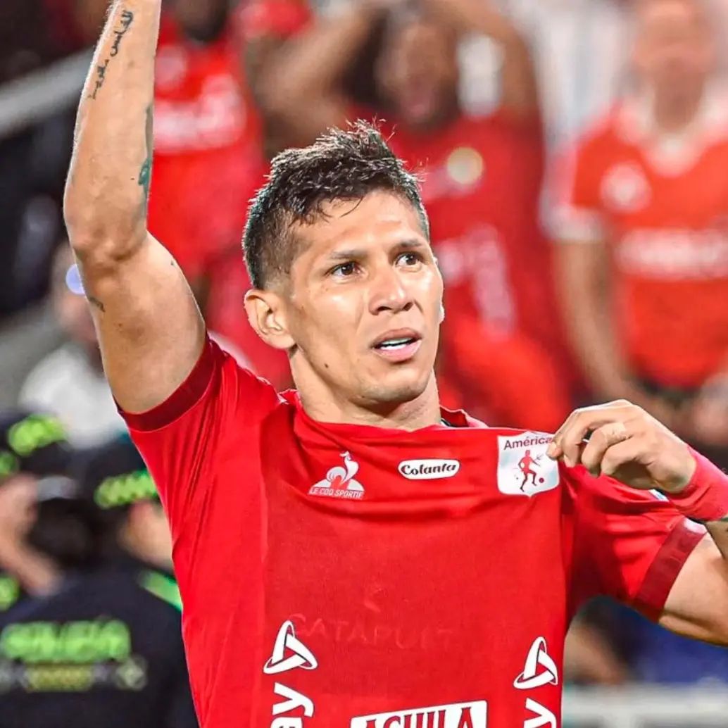 El volante Rafael Carrascal regresó al América de Cali en 2025, después de haber tenido un paso por el fútbol de Paraguay. FOTO: TOMADA DEL INSTAGRAM DE AMÉRICA DE CALI