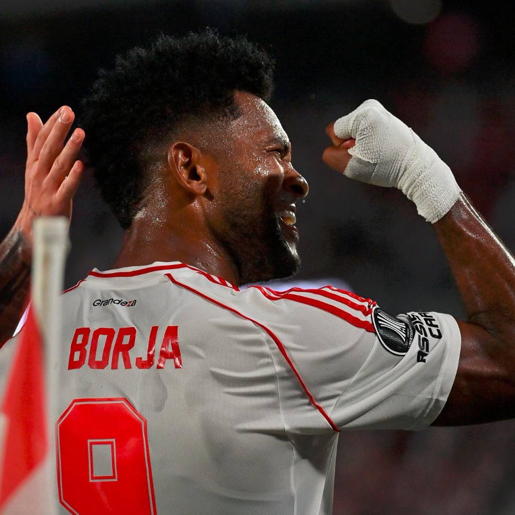Miguel Ángel Borja y su último festejo con River Plate. FOTO @RiverPlate