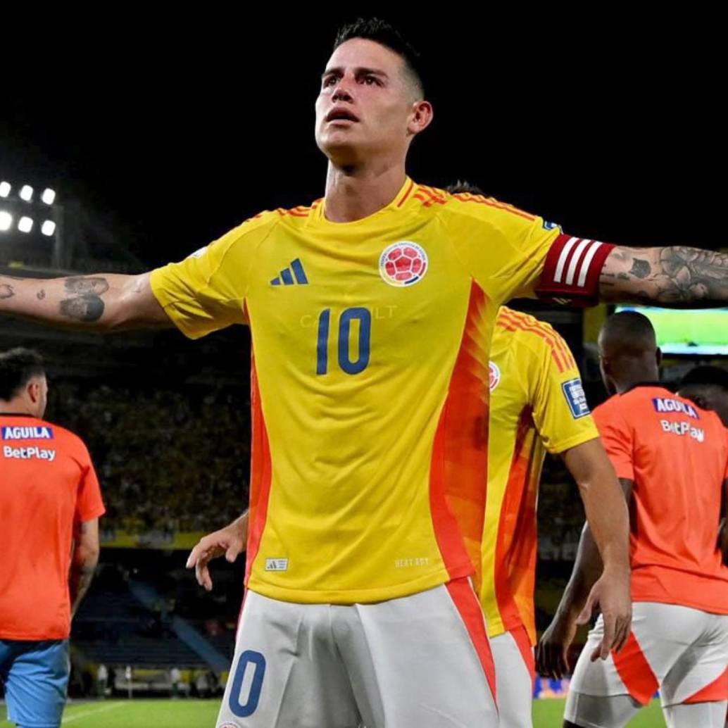 James Rodríguez también es el máximo goleador histórico de Colombia en Eliminatorias con 14 tantos, superando los 13 goles que tenía Radamel Falcao García. FOTO: Conmebol