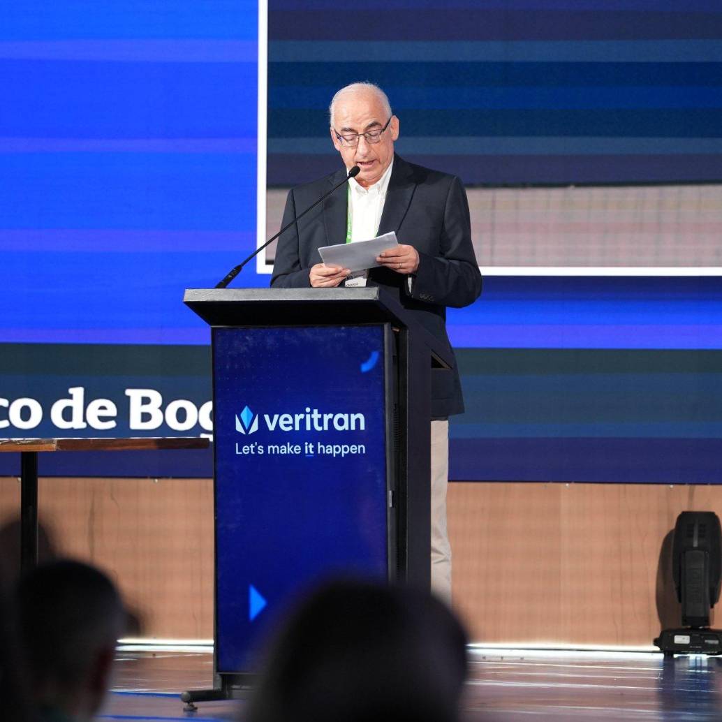 El gerente general del Banco de la República, Leonardo Villar, en la 60 Convención Bancaria organizada por Asobancaria en Cartagena. FOTO: Cortesía.