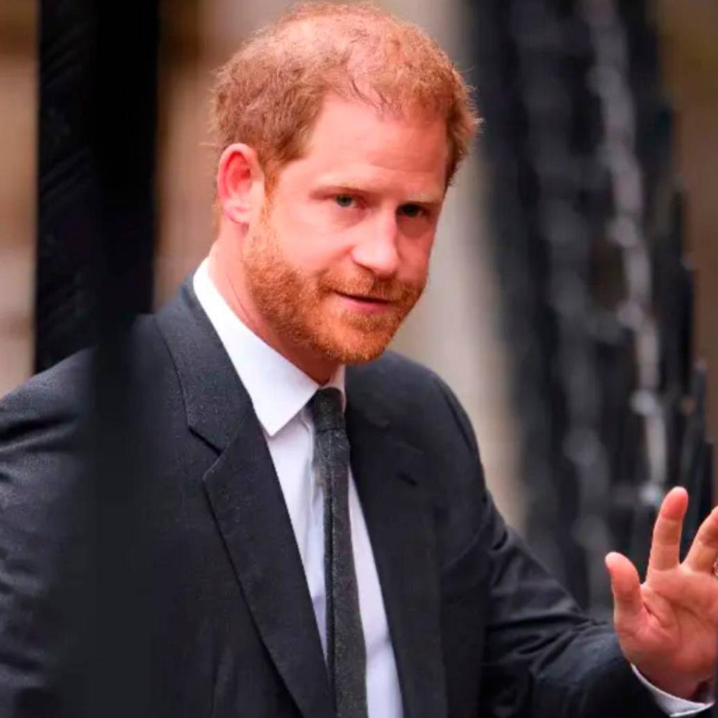 El príncipe Harry se alejó de la familia real desde 2020, cuando decidió mudarse a California, Estados Unidos, con su esposa Meghan Markle, y sus hijos.<b> </b>FOTO: Getty