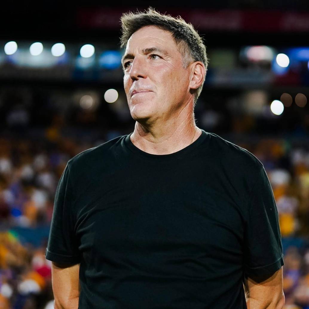 El técnico argentino Eduardo Berizzo, de 55 años, se va del club mexicano con 14 victorias, 11 empates y 15 derrotas. FOTO: Redes sociales @clubleonfc