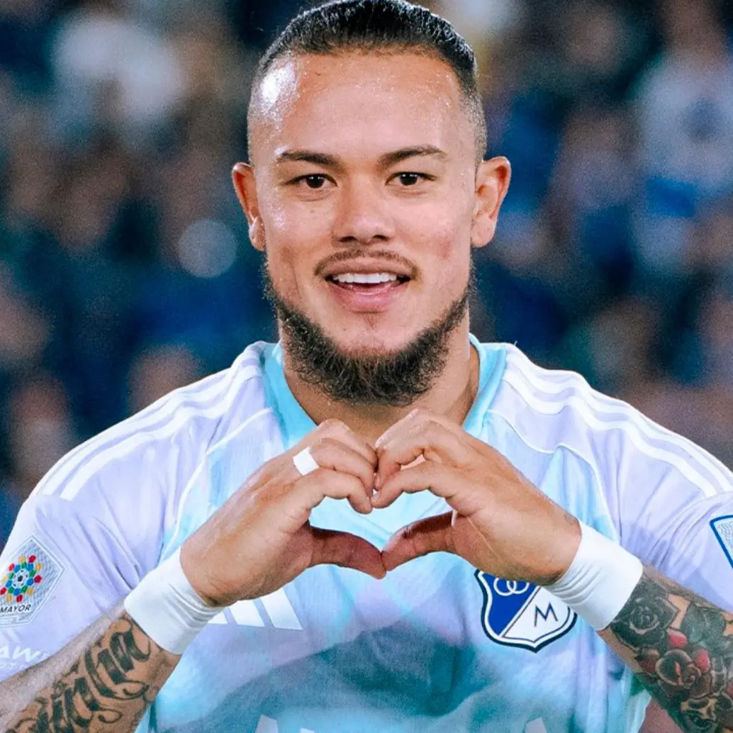 El futbolista Leonardo Castro fue uno de los jugadores que celebró con Millonarios en El Campín. Foto: tomada del x de @MillosFCoficial