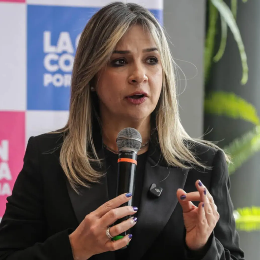 Victoria Eugenia Dávila Hoyos —conocida como Vicky Dávila— fue periodista en medios como Noticias RCN, La FM y W Radio. También fue creadora de contenido en YouTube y dirigió la Revista Semana. Foto: Colprensa. 