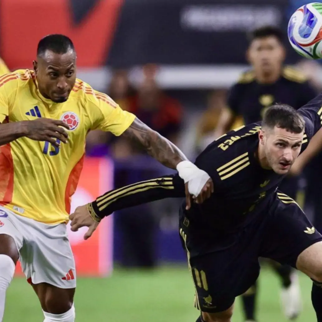 La Selección mexicana no le gana al equipo colombiano desde el 2010. Foto: @SERGIOBAILLERES