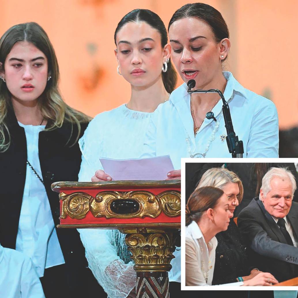 Tarazona estuvo rodeada por sus hijas y por el pequeño Alejandro, de apenas cuatro años. Miguel Uribe Londoño calificó el crimen como un magnicidio y pidió justicia sin prescripción. FOTO AFP-GETTY