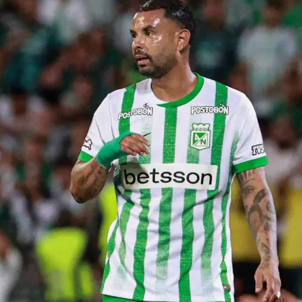 El 10 y capitán de Atlético Nacional fue suplente e ingresó en el segundo tiempo, donde aportó una asistencia a Morelos para poner el marcador final 3-3 ante el DIM. FOTO: Manuel Saldarriaga