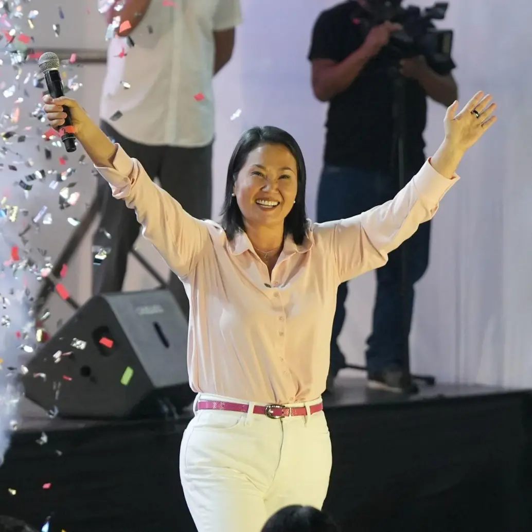 Keiko Fujimori llega a la presidencia a sus 51 años, la misma edad que tenía su padre, Alberto, cuando llegó al máximo cargo en 1990. Foto: Xinhua