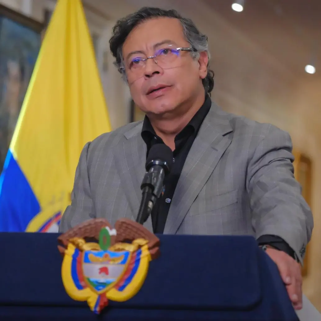 El mandatario advirtió que mientras el proceso no avance, las EPS seguirán quebrándose y dijo que no iba a salvarlas. FOTO: Redes sociales @infopresidencia