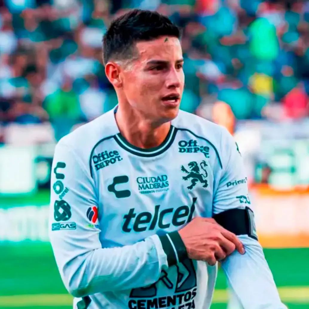 El volante colombiano James Rodríguez suma dos partidos sin jugar en la Liga de México. FOTO: TOMADA DEL X DE LEÓN