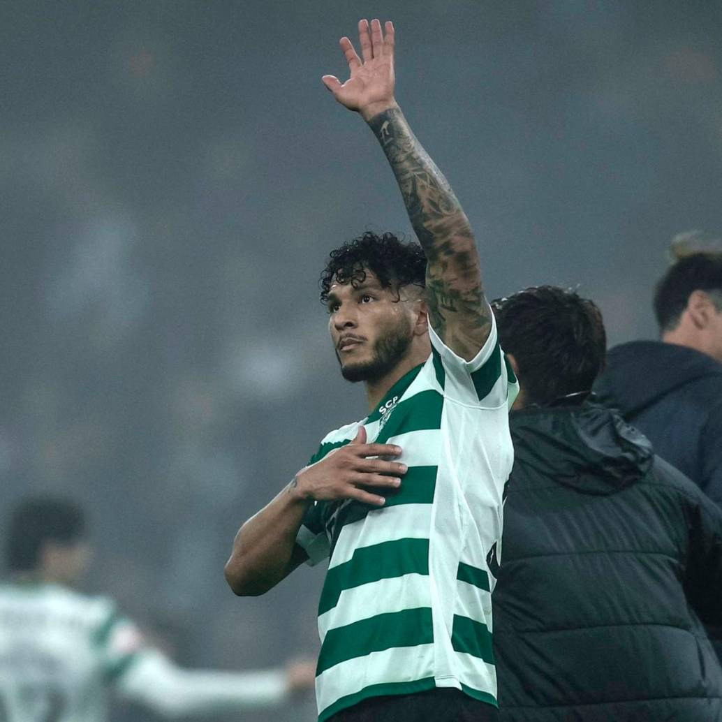 El delantero colombiano Luis Javier Suárez fue elegido como mejor jugador del mes de enero en el Sporting de Portugal. Foto: tomada del x de @SportingCP