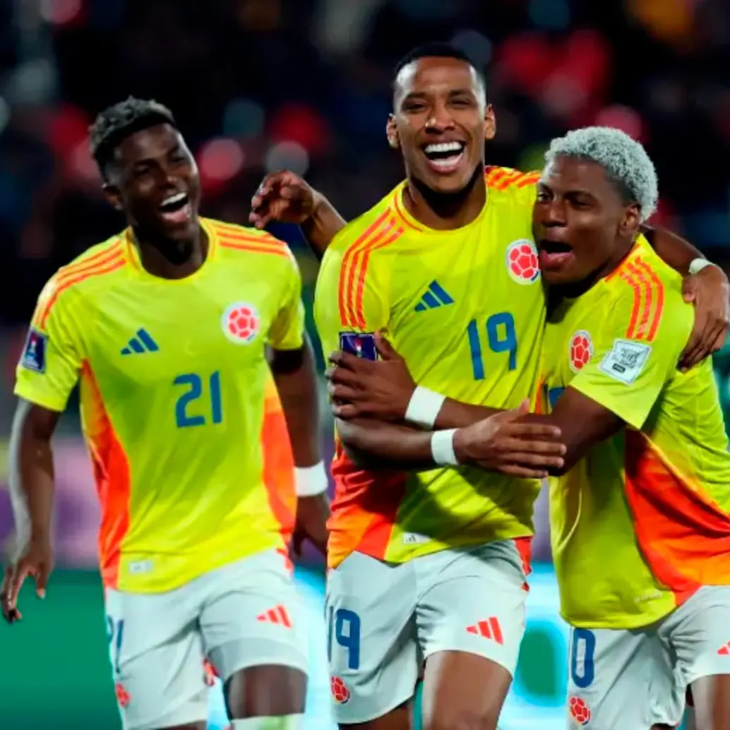 Los futbolistas Néyser Villarreal (21), Kéner Gonzáles (19) y Óscar Perea (10), serán titulares en la búsqueda del paso a cuartos de final del Mundial. FOTO: Getty