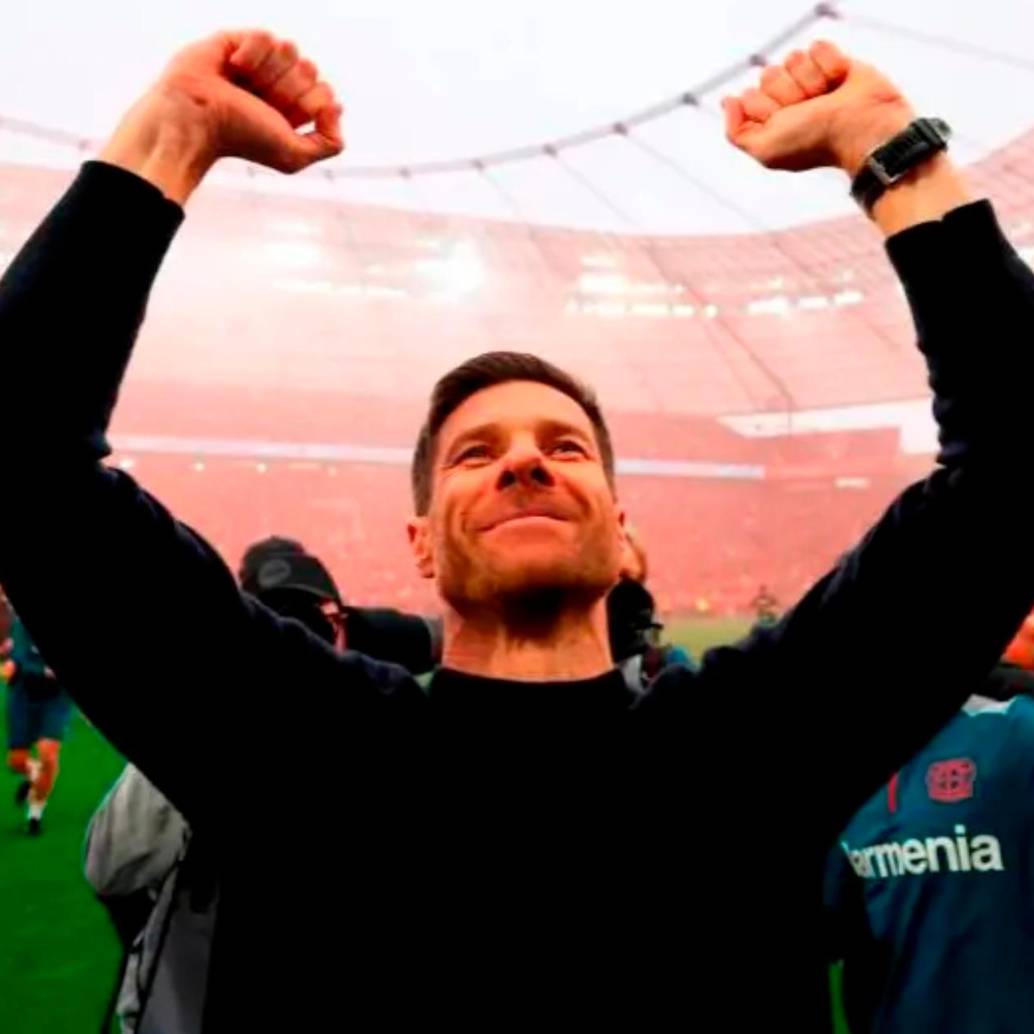 Xabi Alonso orientó al Bayer Leverkusen a conseguir el primer título de Liga de Alemania de su historia en 2024. FOTO: GETTY