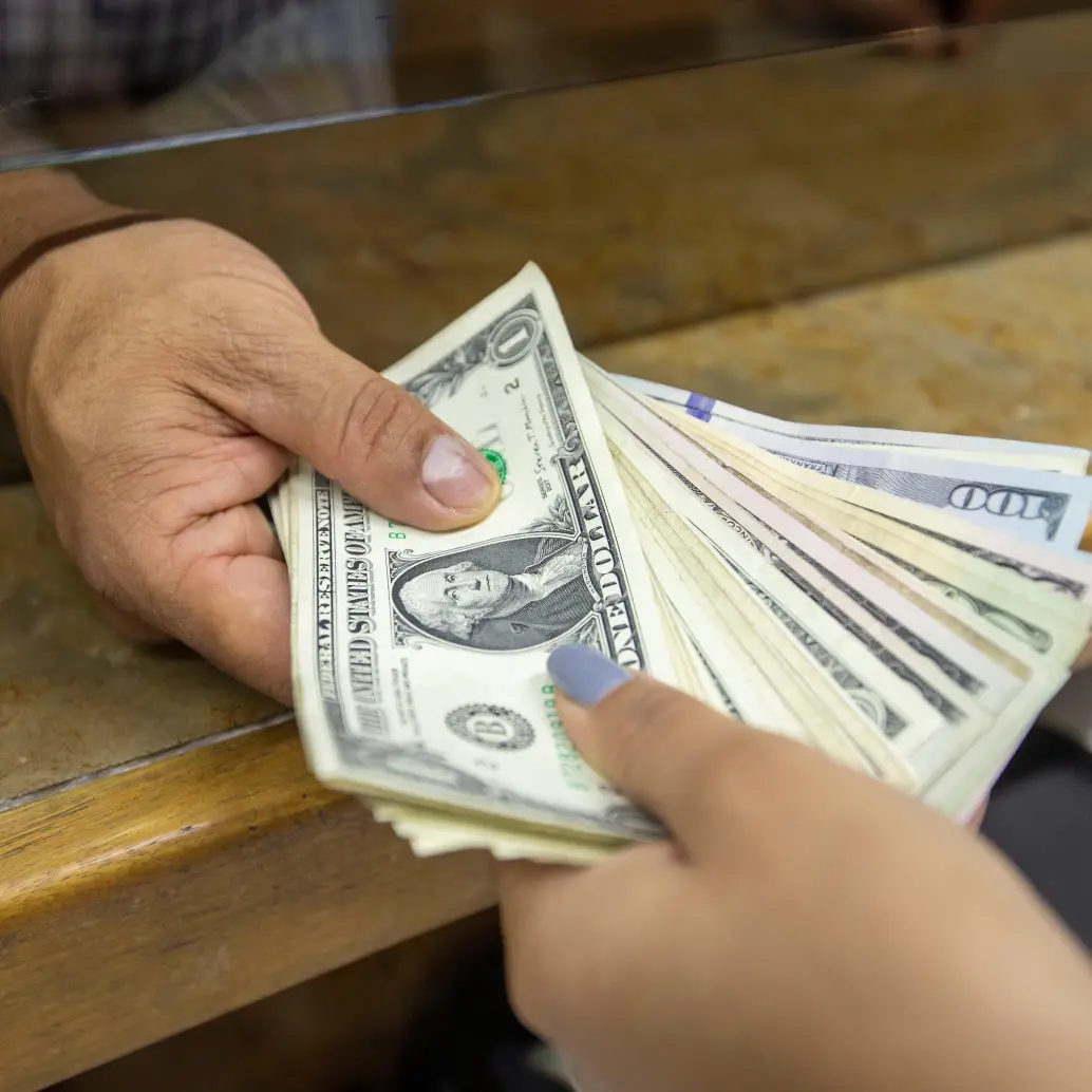 El dólar en Colombia ha caído 9,86% durante los primeros siete meses de 2025. FOTO EL COLOMBIANO