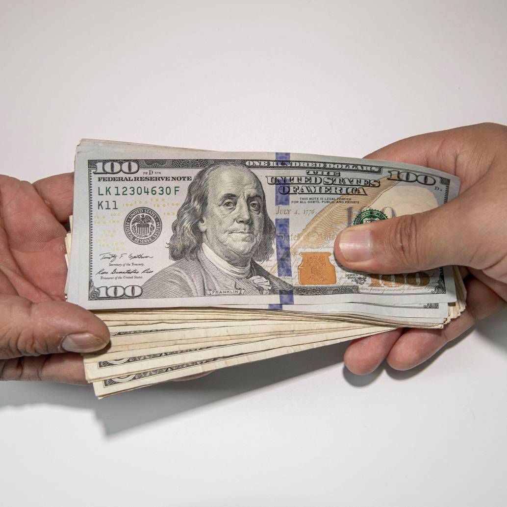La cotización mínima del dólar en la bolsa colombiana fue hoy de $4.175,30. FOTO EL COLOMBIANO