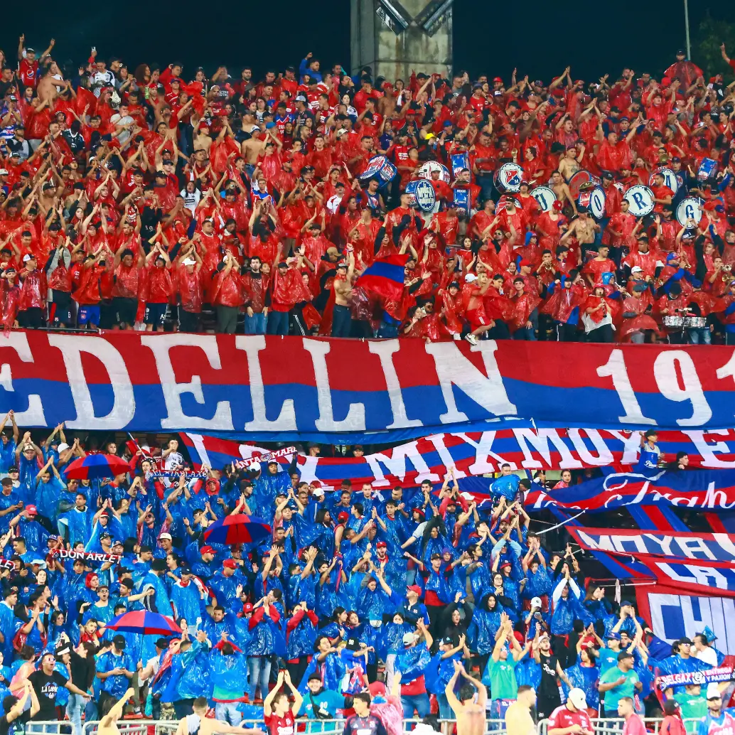 La afición del Independiente Medellín es una de las más fieles del fútbol profesional colombiano. Foto: Manuel Saldarriaga