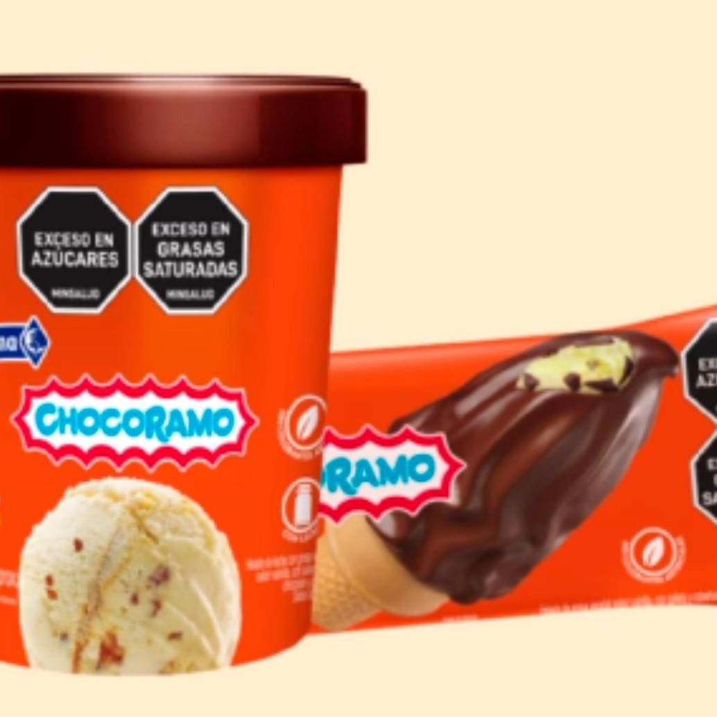 El vaso litro y el cono, dos de las presentaciones en las que está disponible el helado de Chocoramo. FOTO: Cortesía