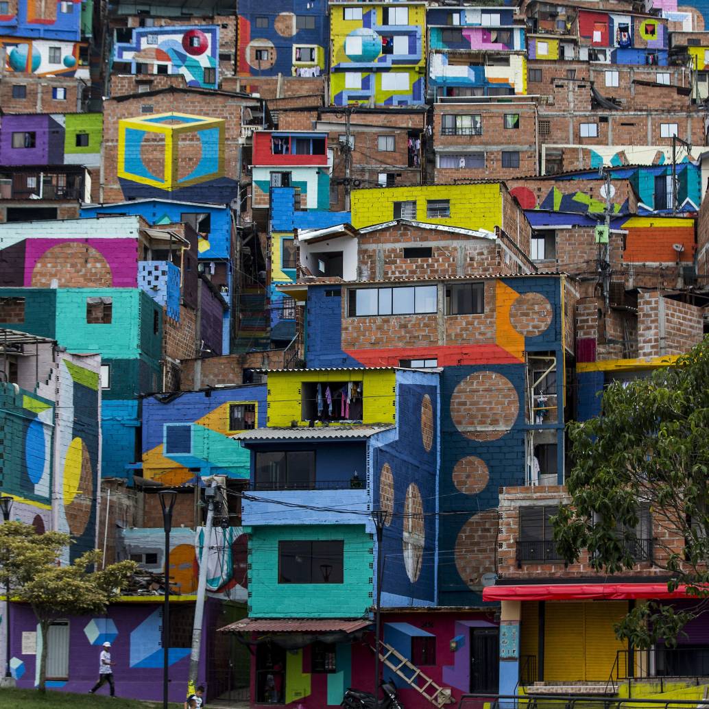 Imagen del mural constelaciones del barrio Manroque al Oriente de Medellín. Foto: Julio César Herrera Echeverri