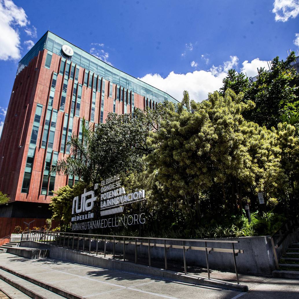 El programa Medellín Next seleccionará 48 startups de alto potencial que recibirán mentorías, formación y conexiones con redes globales de innovación. FOTO Julio César Herrera Echeverri