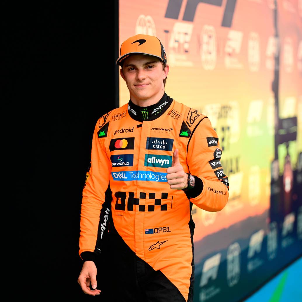 El australiano Oscar Piastri de McLaren celebra su <i>pole position</i> para el Gran Premio de España. FOTO: GETTY