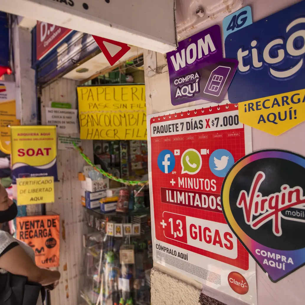 Los reclamos están relacionados con reportes de fallas y pagos siguen siendo los motivos más comunes de contacto con los operadores. FOTO: EL COLOMBIANO
