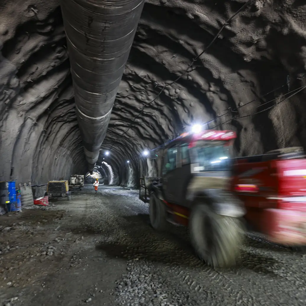 El porcentaje de avance de las obras del tramo pendiente del Túnel el Toyo es del 80%. FOTO: Manuel Saldarriaga Quintero