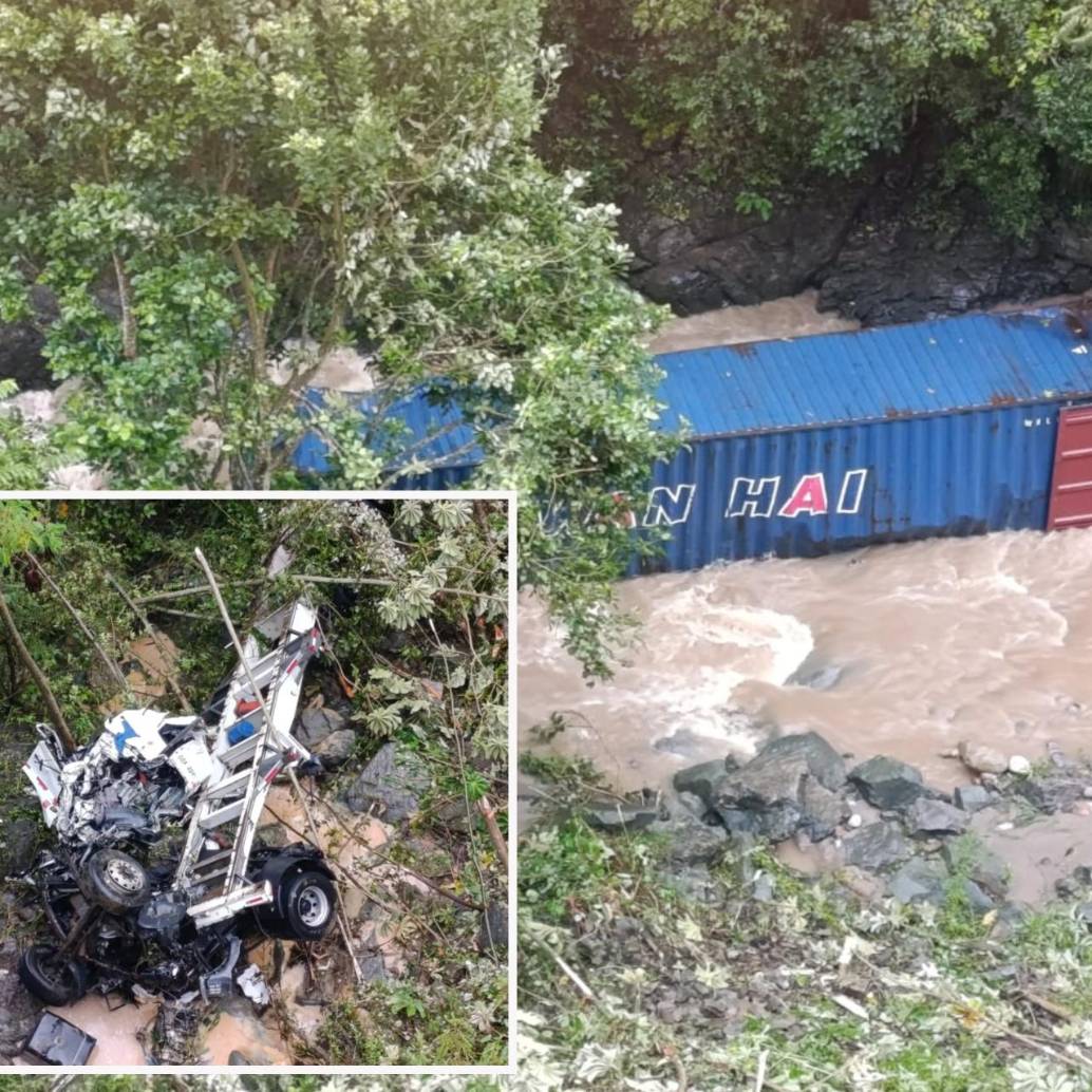 Así quedó la tractomula accidentada en la vía hacia el Occidente. FOTO: Julio Herrera.