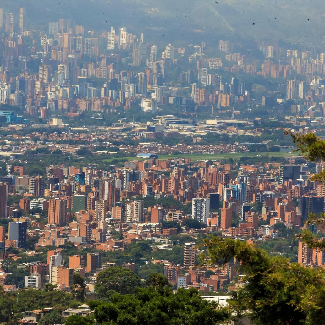 Mientras en el 2015, el 60% de las familias era dueña de su vivienda en Medellín, esa cifra cayó hasta el 47% en 2024. FOTO CAMILO SUÁREZ