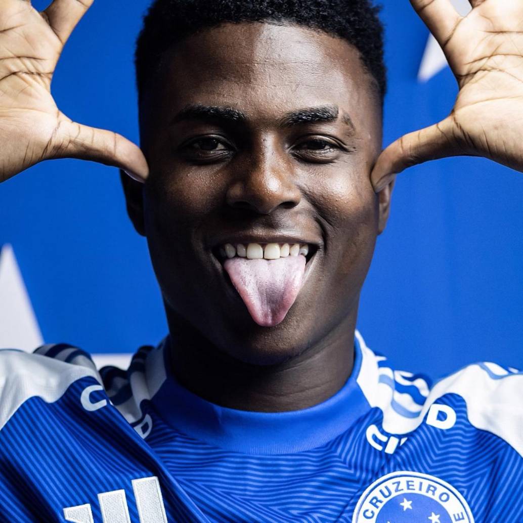 El joven delantero de 20 años fue presentado oficialmente en el equipo Brasileño luego de jugar por tres años con Millonarios. FOTO: Tomada de redes sociales @Cruzeiro