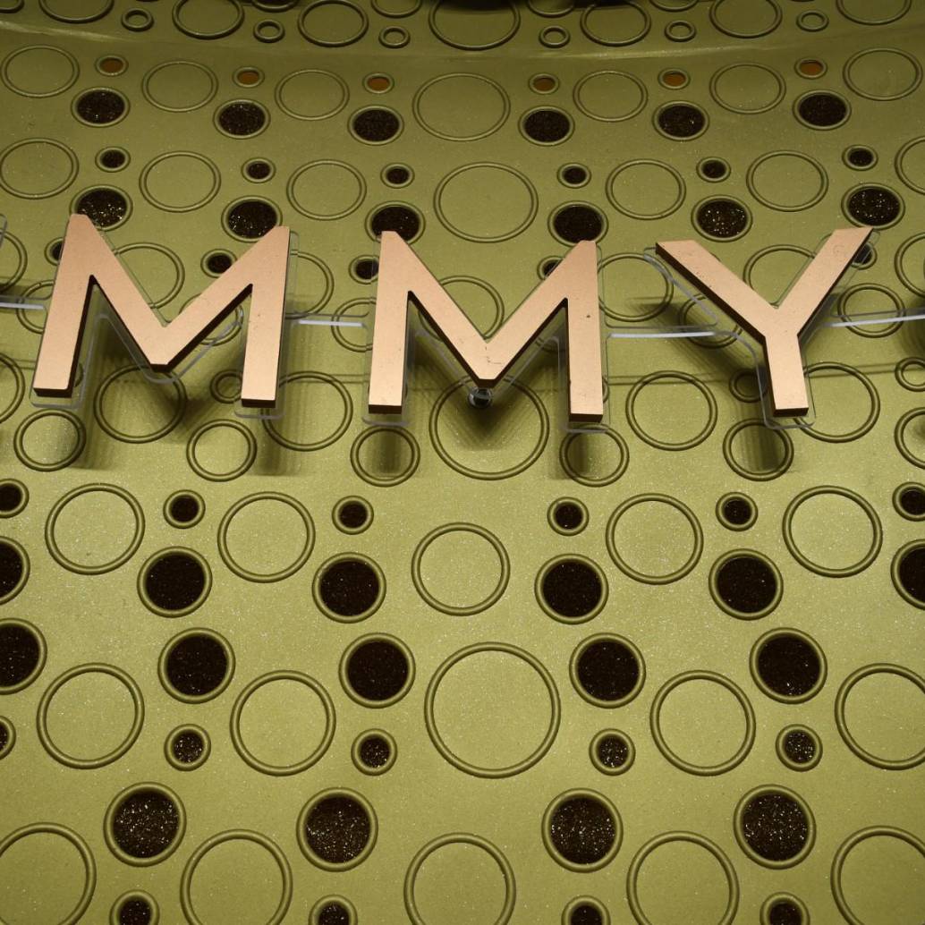 La alfombra roja de los Premios Emmys reunirá a las principales estrellas de la televisión y el streaming en el Peacock Theater de Los Ángeles. FOTO AFP